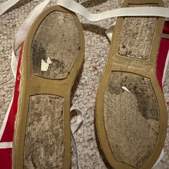 Unisa canvas flats red and white with tie up leg laces size 7 1/2. - Picture 3 of 4